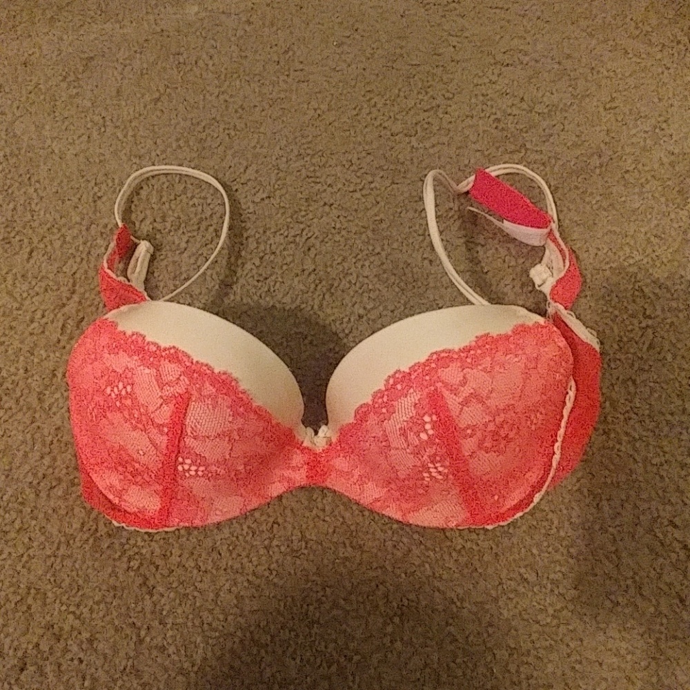 Victoria's secret bra
